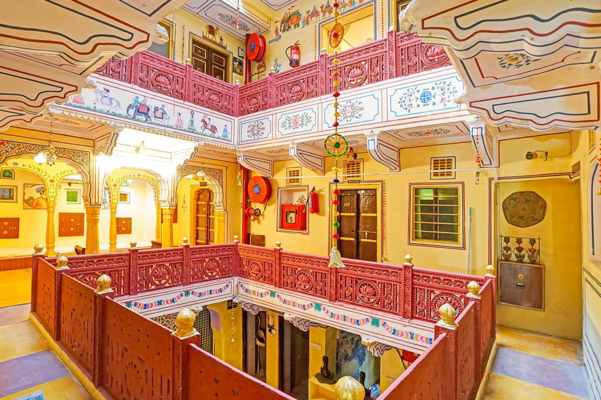 Super Collection O Ramganj Near Hawa Mahal Ξενοδοχείο Τζαϊπούρ Εξωτερικό φωτογραφία