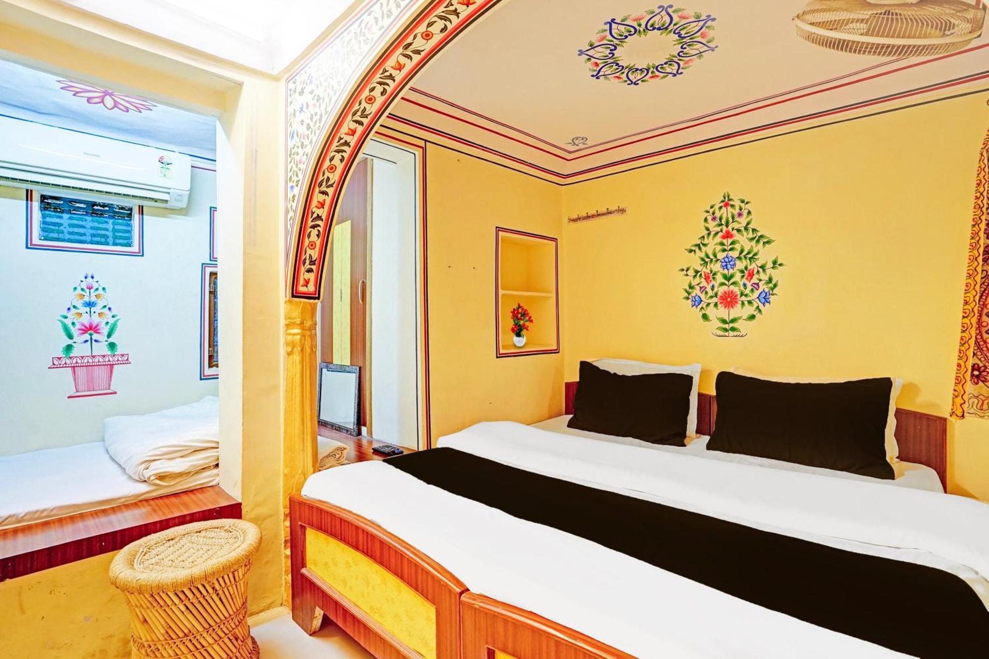 Super Collection O Ramganj Near Hawa Mahal Ξενοδοχείο Τζαϊπούρ Εξωτερικό φωτογραφία