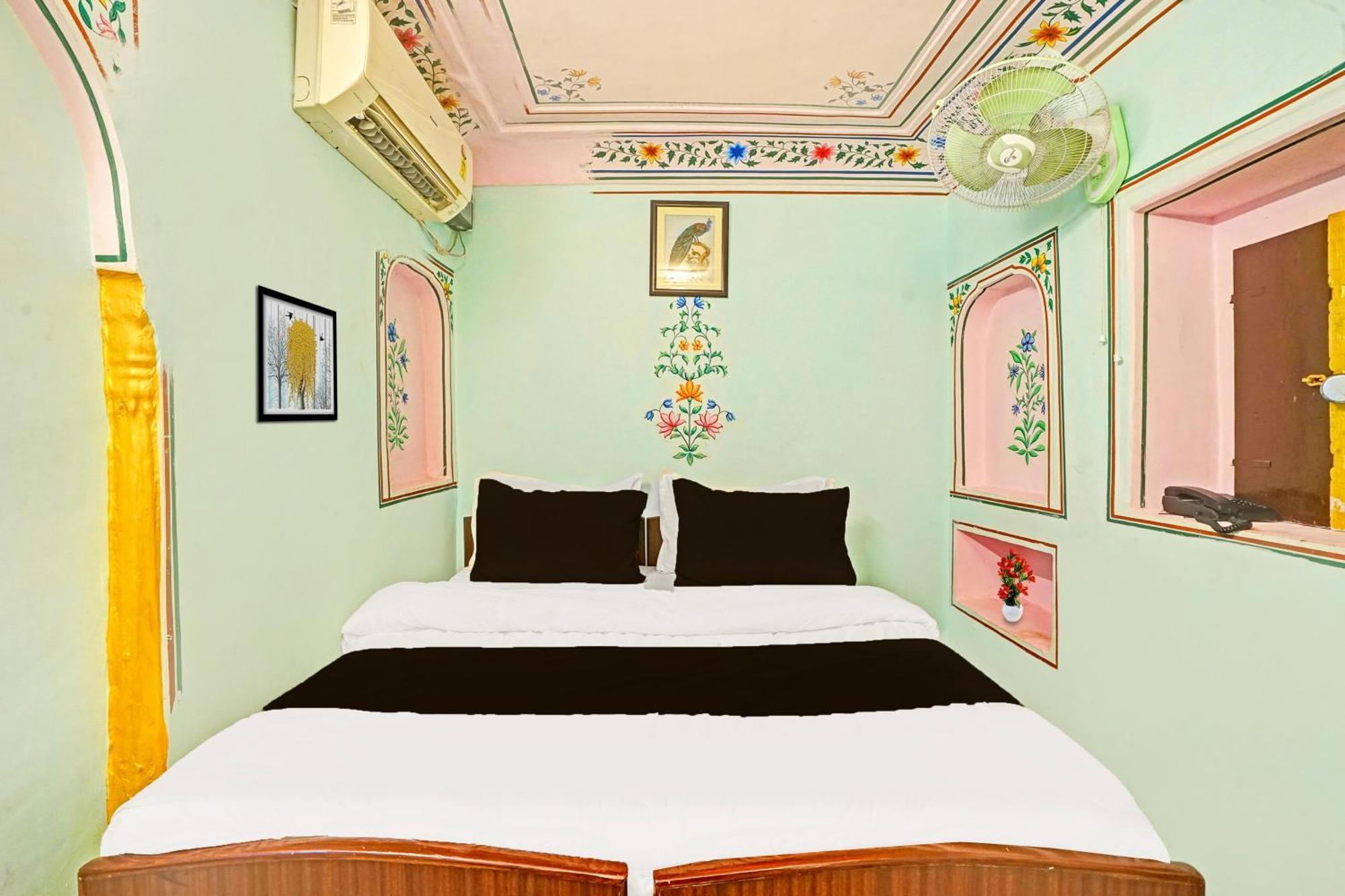 Super Collection O Ramganj Near Hawa Mahal Ξενοδοχείο Τζαϊπούρ Εξωτερικό φωτογραφία