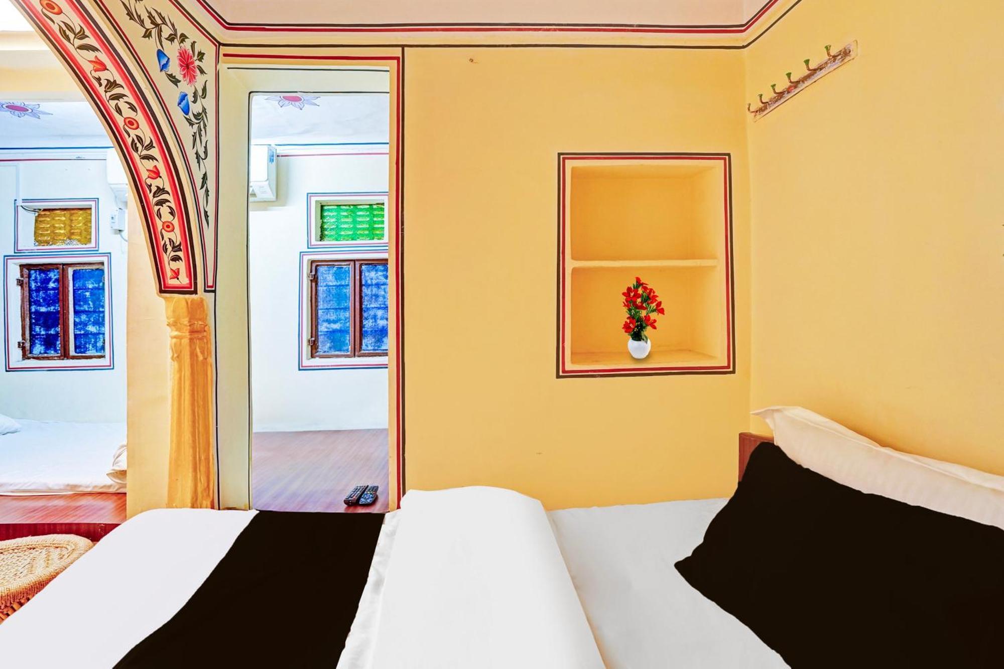 Super Collection O Ramganj Near Hawa Mahal Ξενοδοχείο Τζαϊπούρ Εξωτερικό φωτογραφία