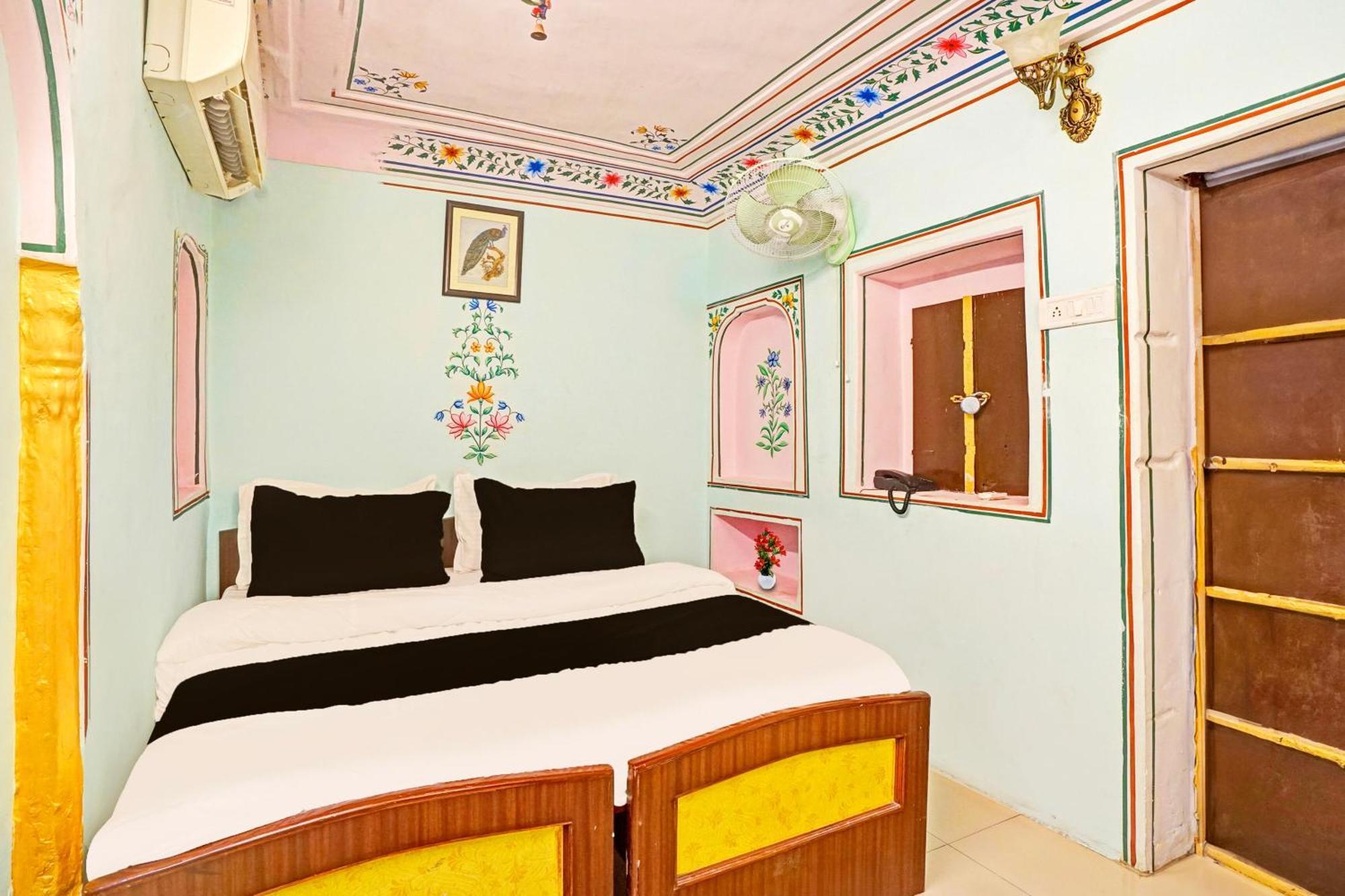 Super Collection O Ramganj Near Hawa Mahal Ξενοδοχείο Τζαϊπούρ Εξωτερικό φωτογραφία