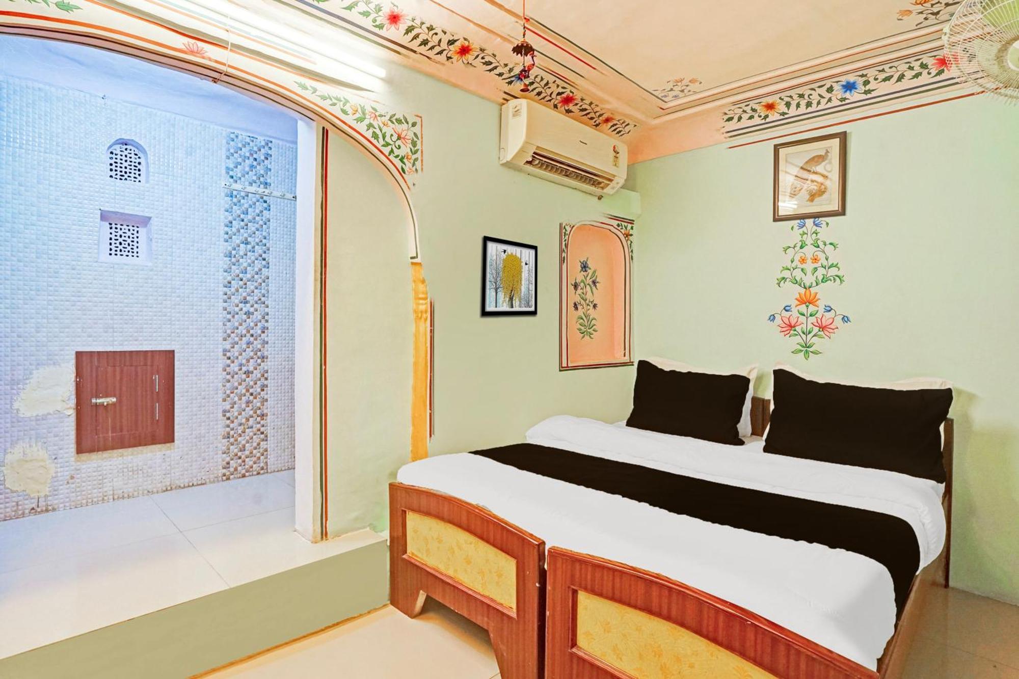 Super Collection O Ramganj Near Hawa Mahal Ξενοδοχείο Τζαϊπούρ Εξωτερικό φωτογραφία
