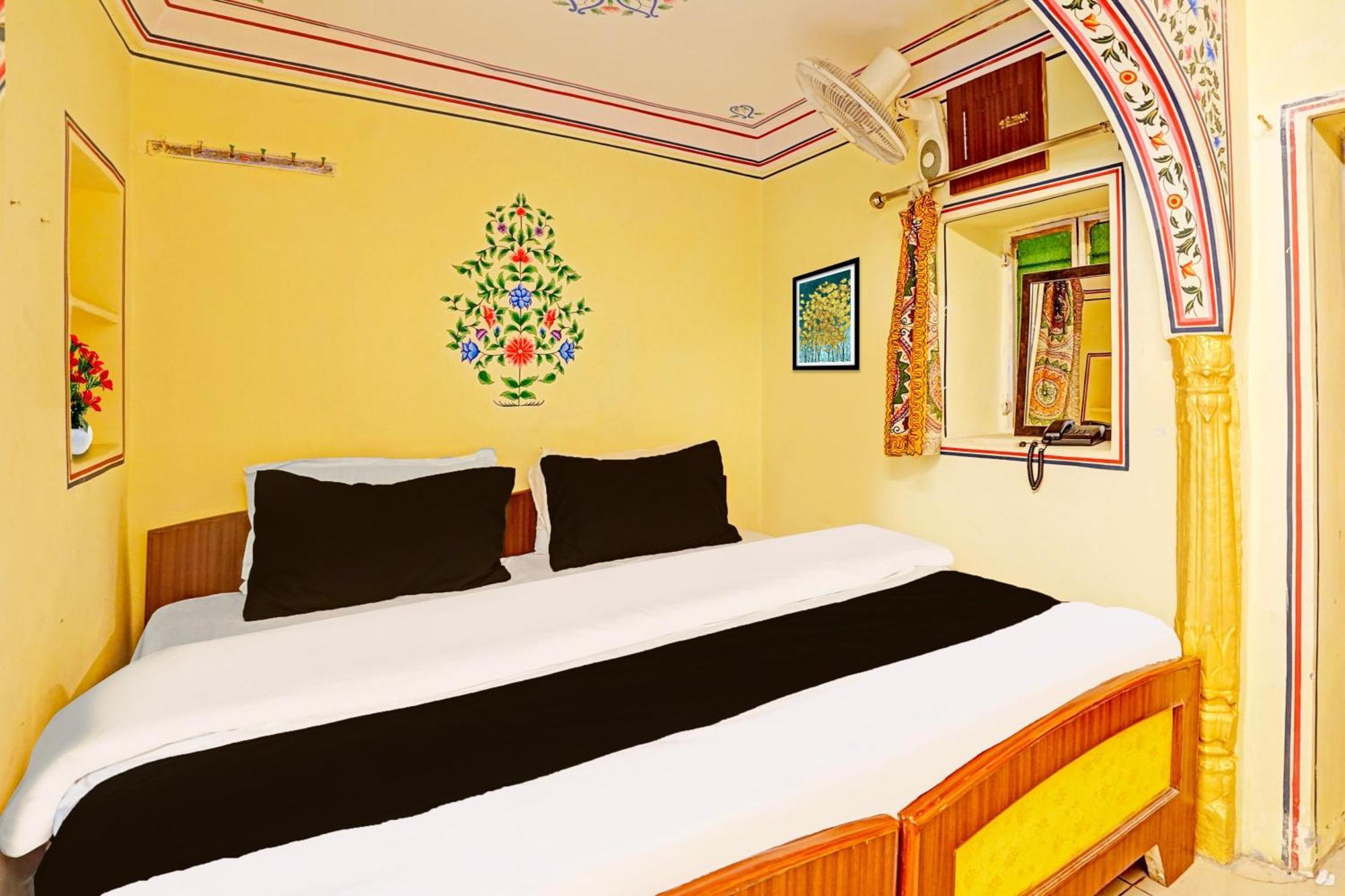 Super Collection O Ramganj Near Hawa Mahal Ξενοδοχείο Τζαϊπούρ Εξωτερικό φωτογραφία